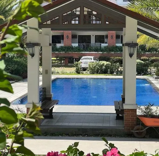 2-bedroom With Balcony In A Setting - H Ivory Apartment