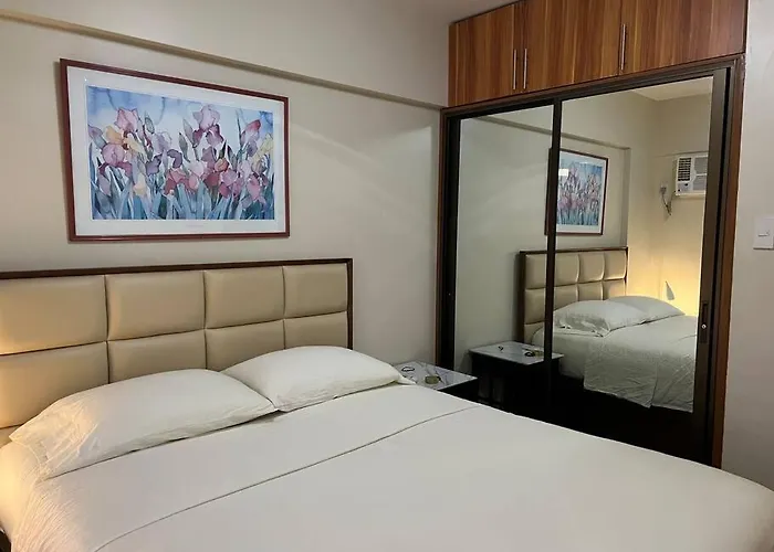 2-bedroom With Balcony In A Setting - H Ivory * Manila